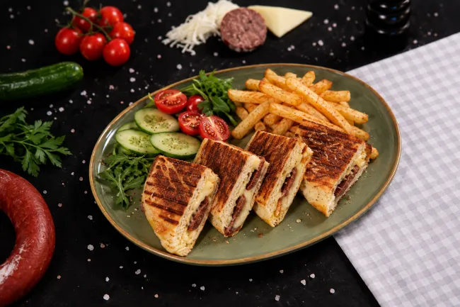 TOST & GÖZLEME