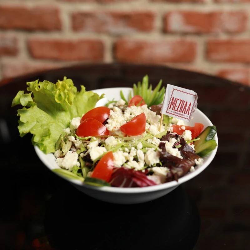 Tulum Peynirli Yeşil Salata