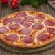 SUCUKLU PİZZA
