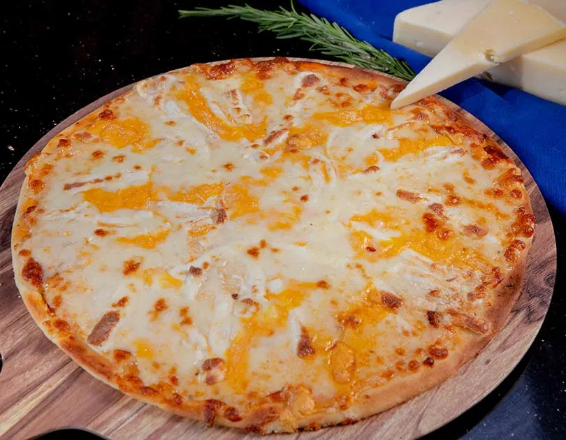 Dört Peynirli Pizza 35 CM