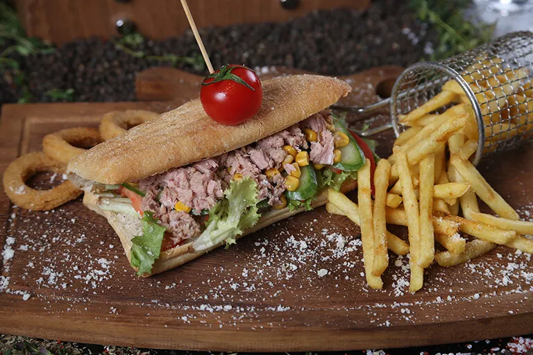 Ton Balıklı Sandviç