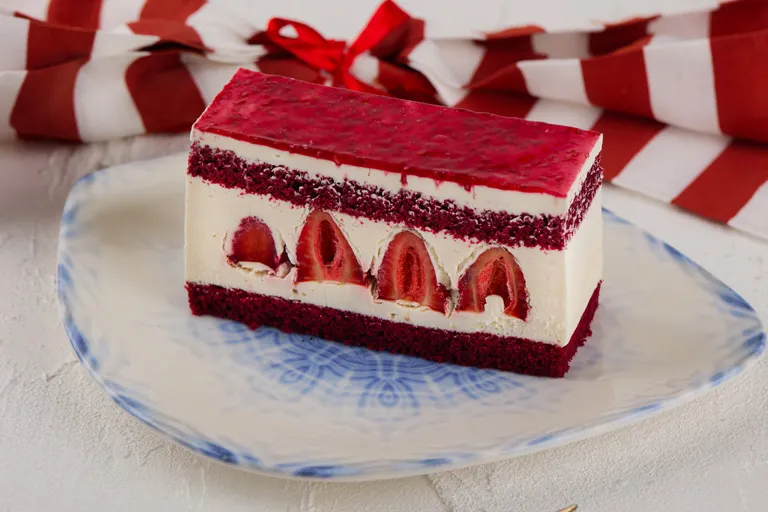 T Çilekli Red Velvet