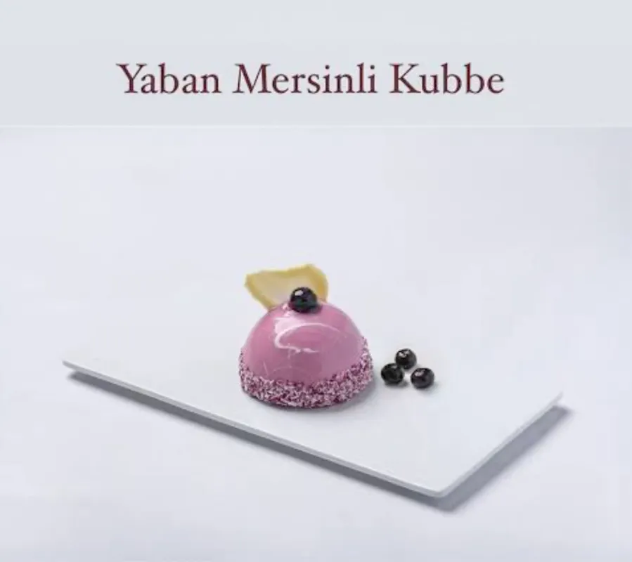 Yaban mersinli kubbe 
