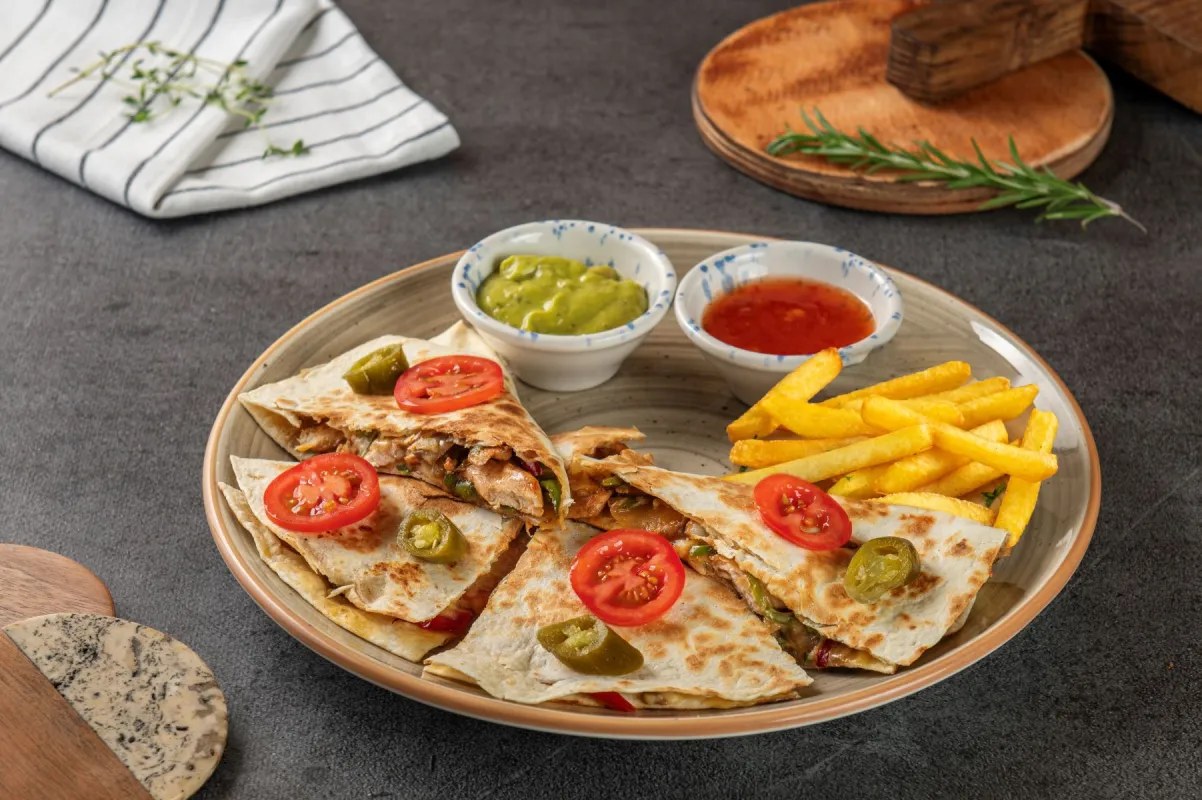QUESADİLLA CHİCKEN