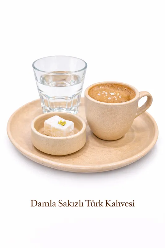 Damla Sakızlı Türk Kahvesi